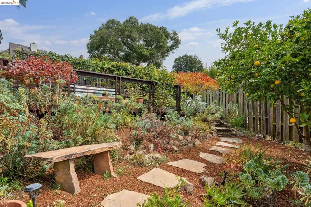 54 Colorado Ave Berkeley, CA 94707