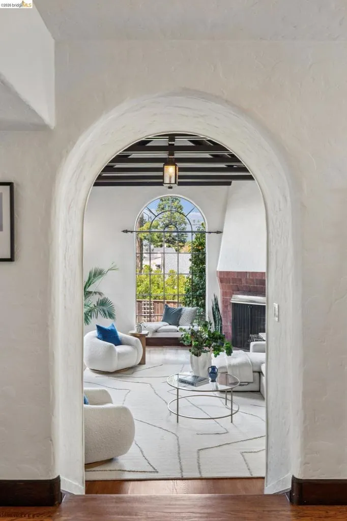 54 Colorado Ave Berkeley, CA 94707