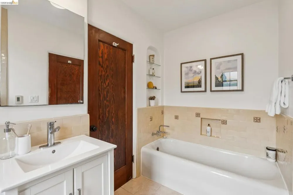 54 Colorado Ave Berkeley, CA 94707