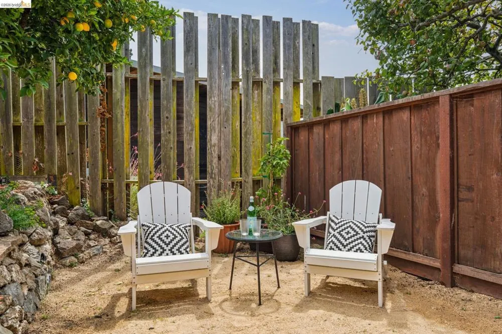 54 Colorado Ave Berkeley, CA 94707