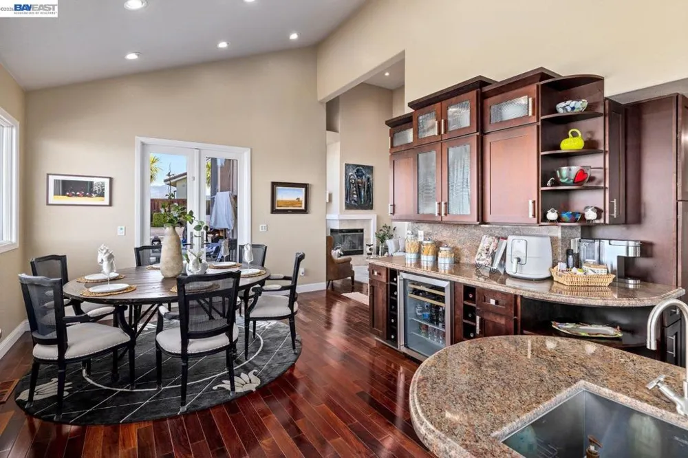 8115 Brittany Dr Dublin, CA 94568