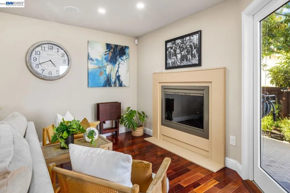 8115 Brittany Dr Dublin, CA 94568