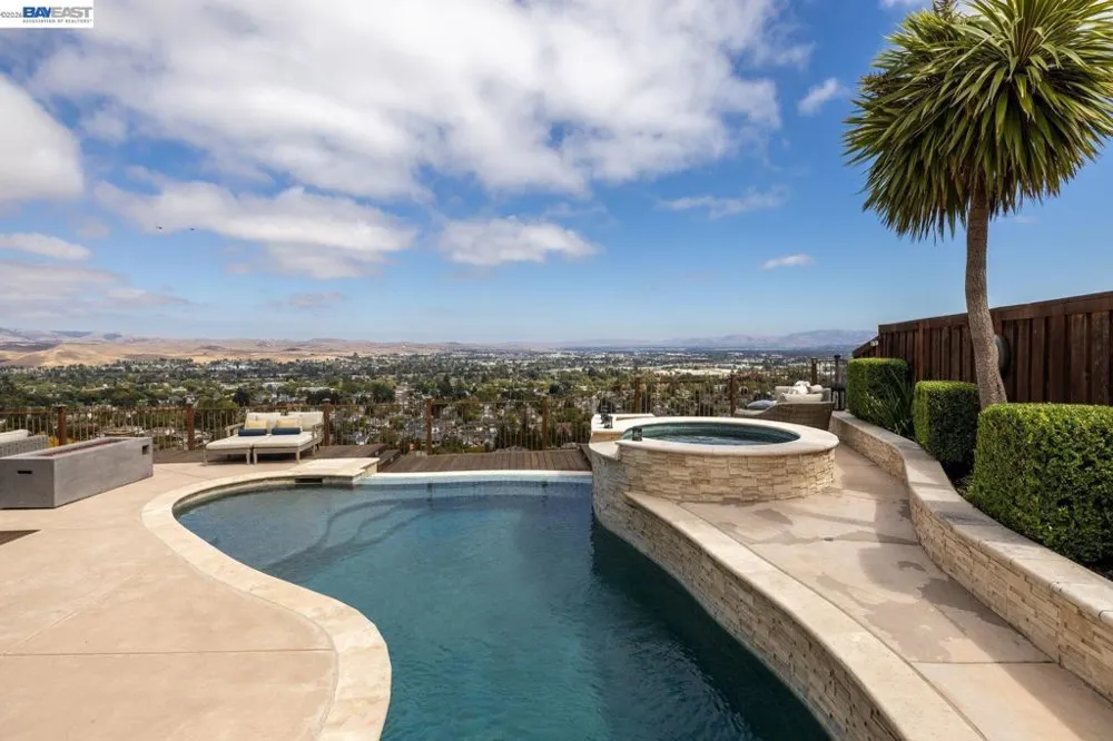 8115 Brittany Dr Dublin, CA 94568