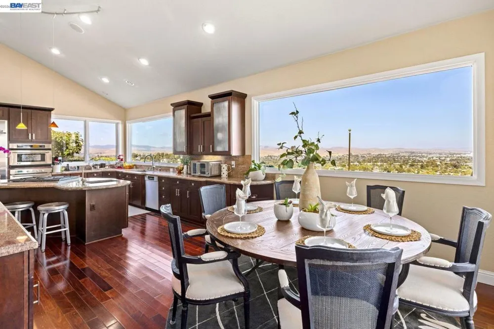 8115 Brittany Dr Dublin, CA 94568