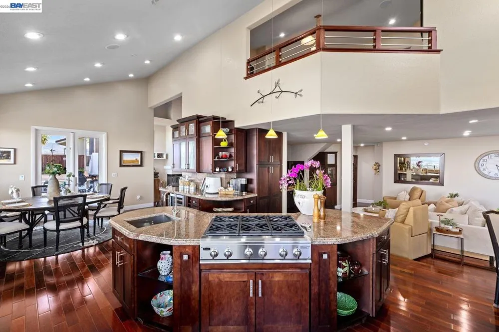 8115 Brittany Dr Dublin, CA 94568