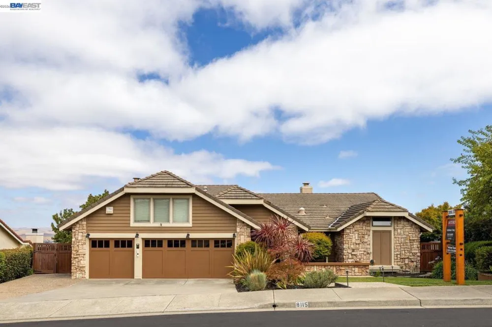 8115 Brittany Dr Dublin, CA 94568