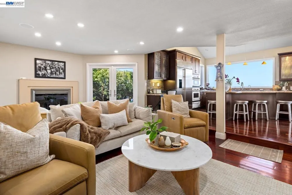 8115 Brittany Dr Dublin, CA 94568