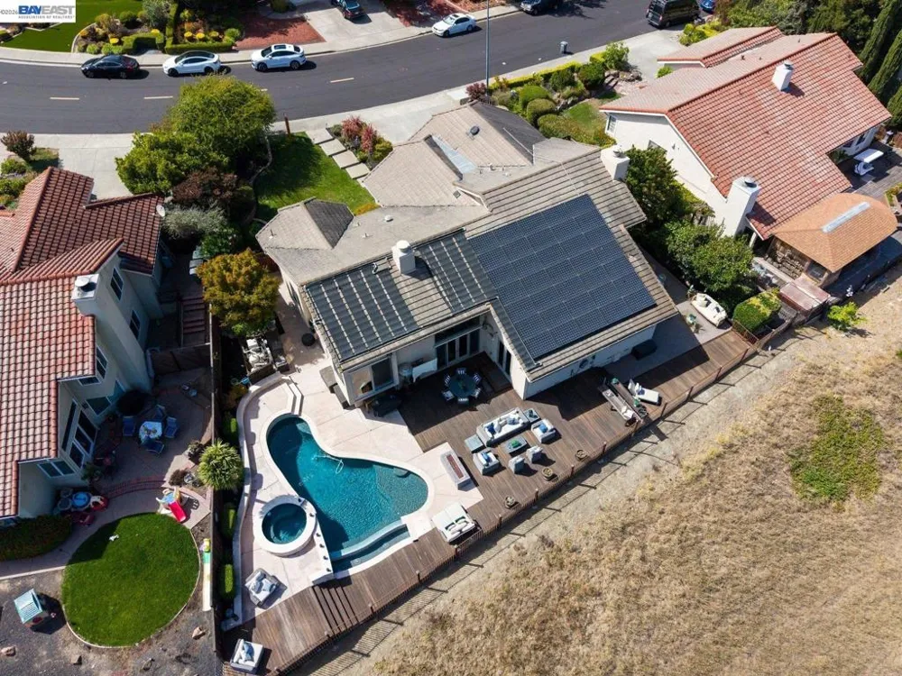 8115 Brittany Dr Dublin, CA 94568