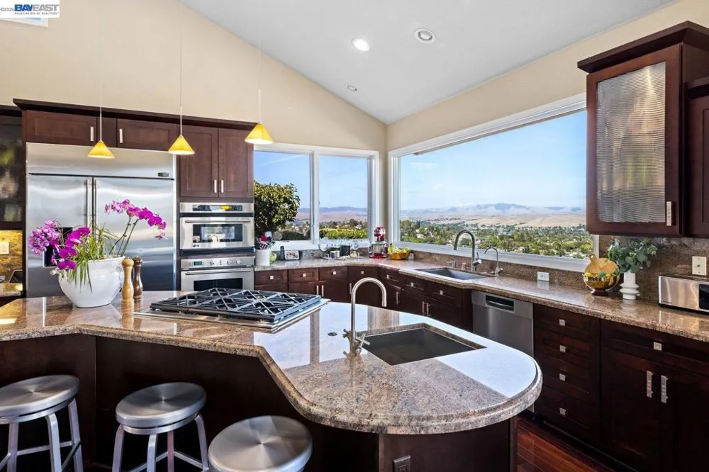 8115 Brittany Dr Dublin, CA 94568