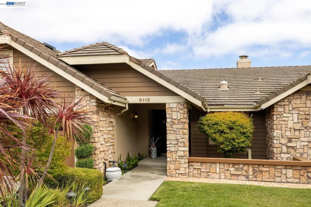 8115 Brittany Dr Dublin, CA 94568