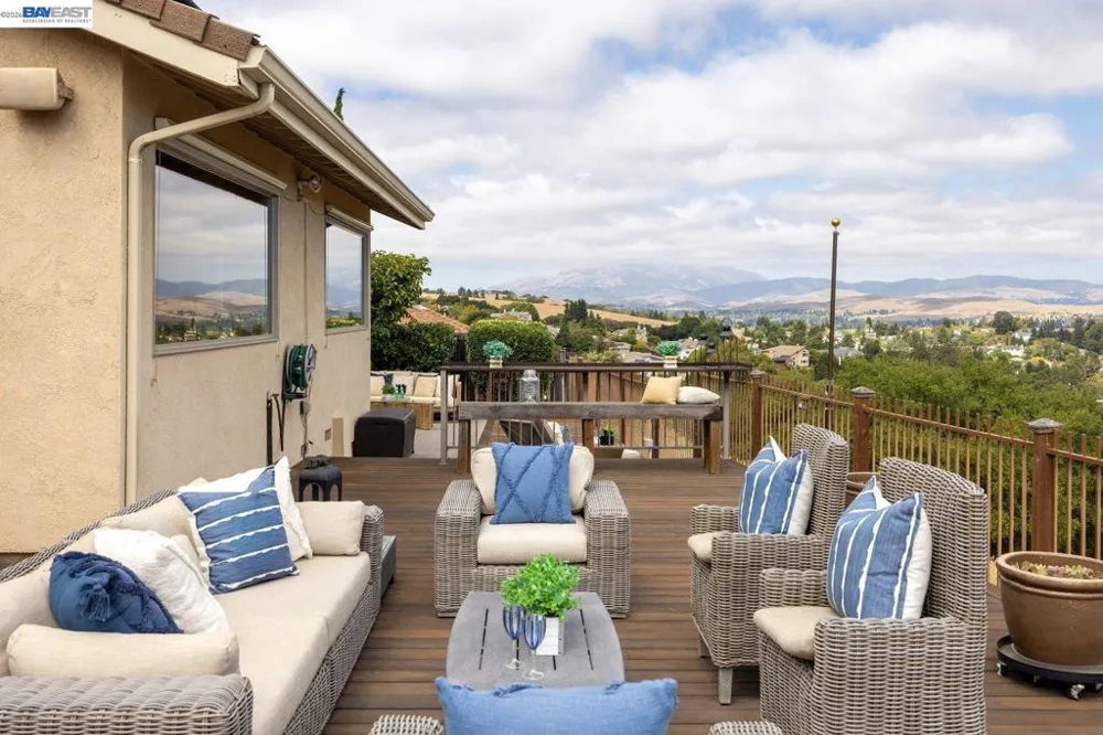 8115 Brittany Dr Dublin, CA 94568