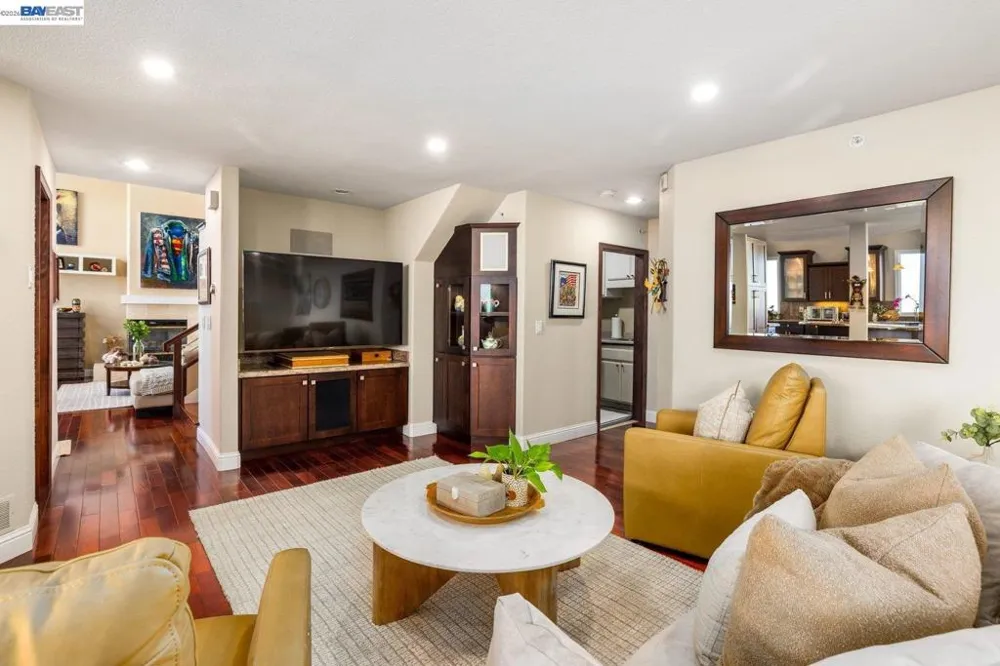 8115 Brittany Dr Dublin, CA 94568