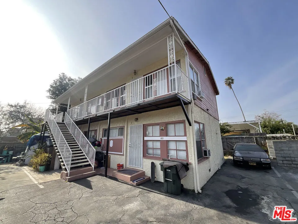 849 Garfield Avenue Pasadena, CA 91104