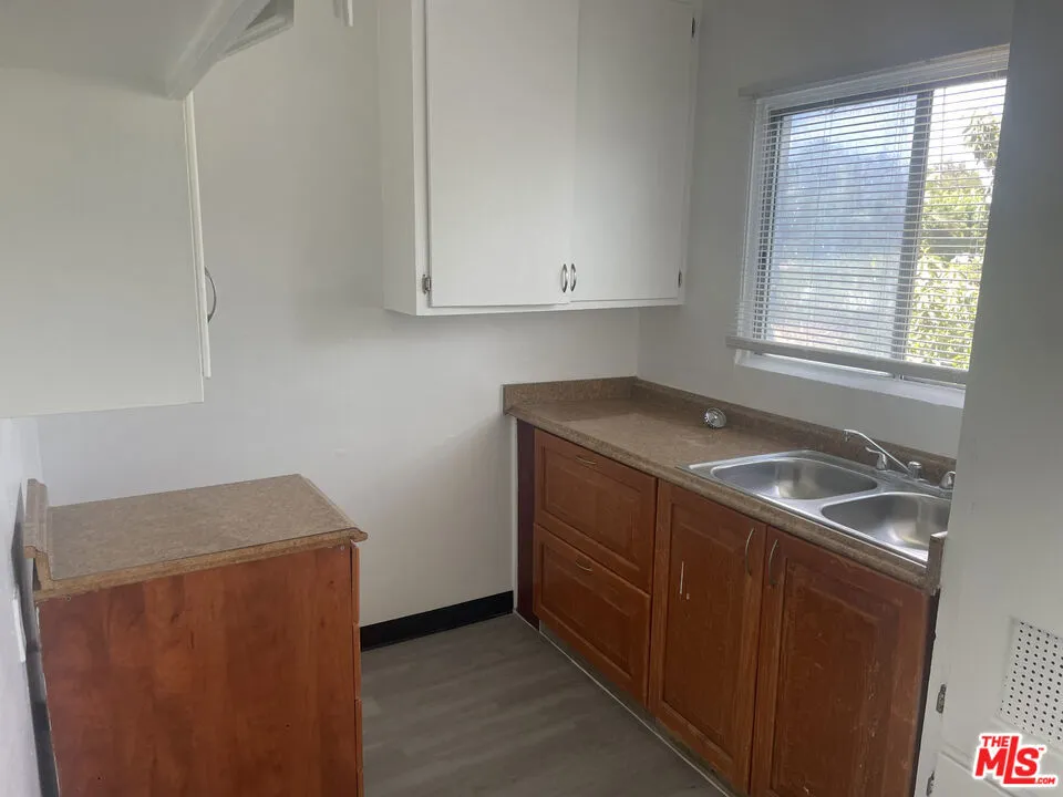 849 Garfield Avenue Pasadena, CA 91104
