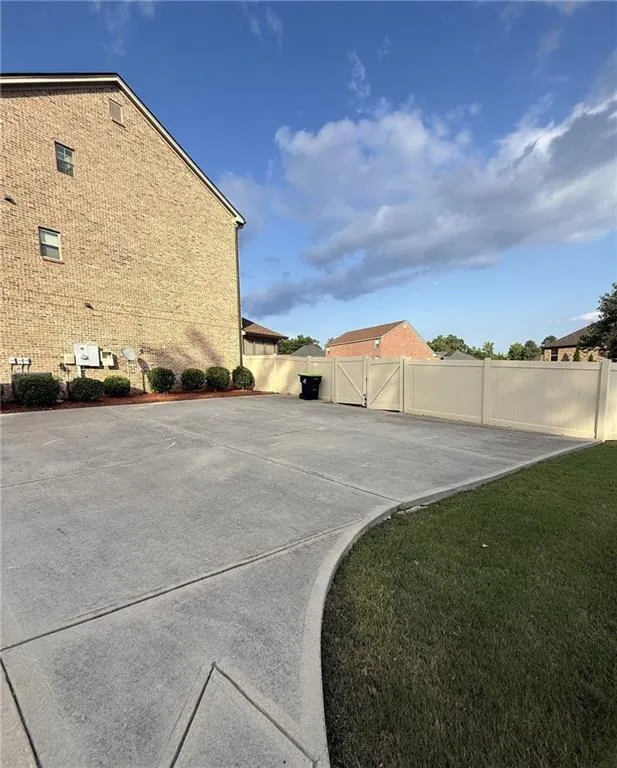 105 Way Point Drive Stockbridge, GA 30281