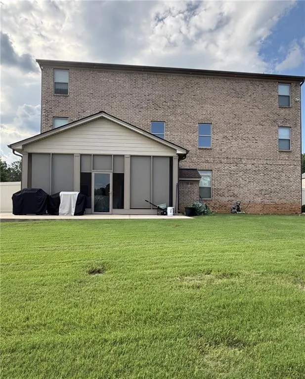 105 Way Point Drive Stockbridge, GA 30281