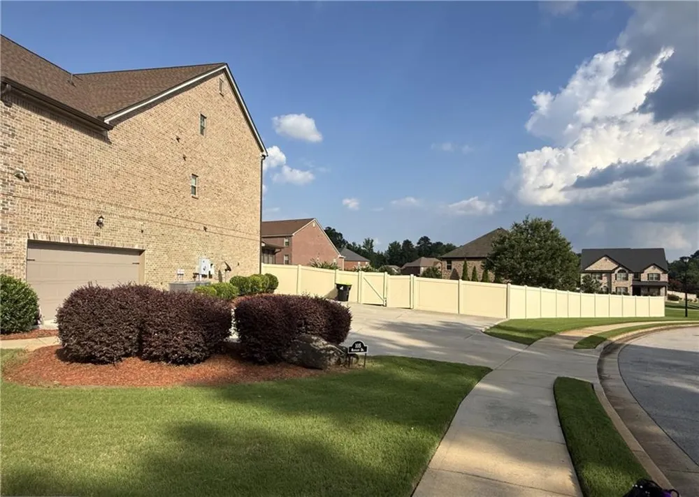 105 Way Point Drive Stockbridge, GA 30281