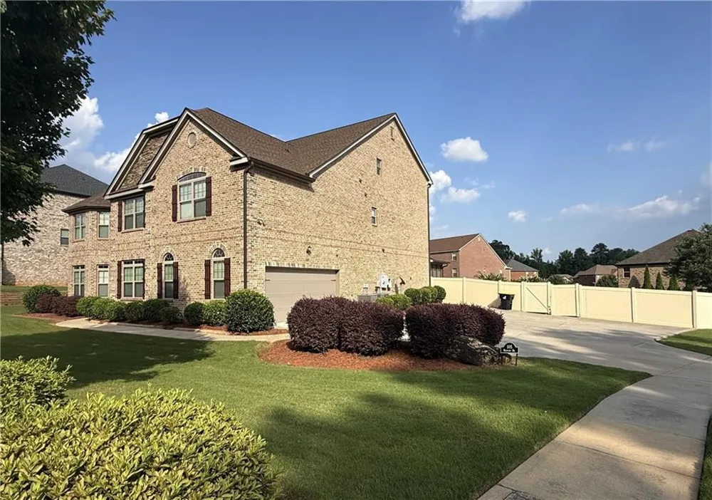105 Way Point Drive Stockbridge, GA 30281
