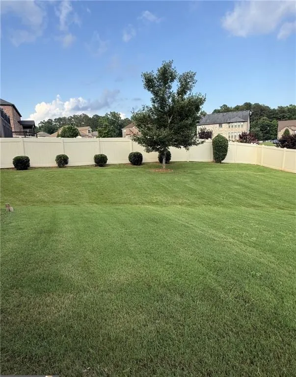 105 Way Point Drive Stockbridge, GA 30281