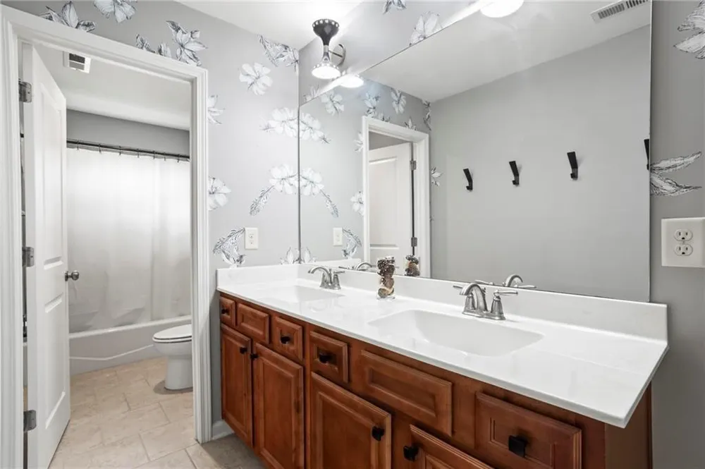 183 Lullwater Lane Dallas, GA 30132