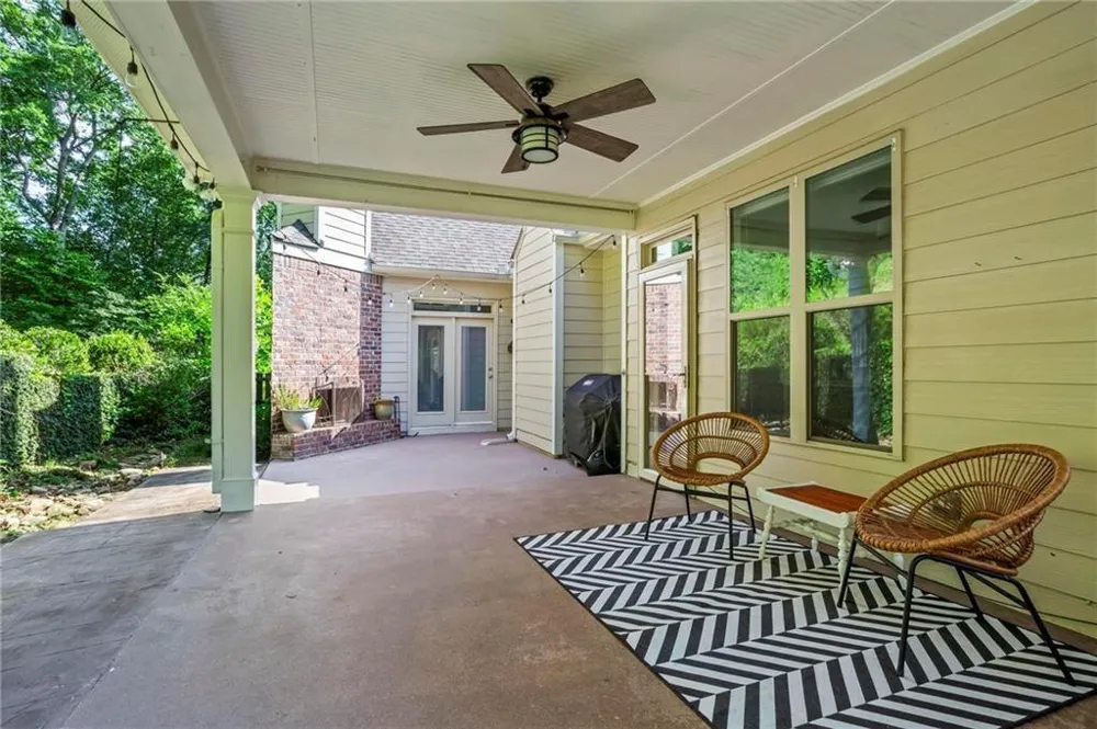 183 Lullwater Lane Dallas, GA 30132