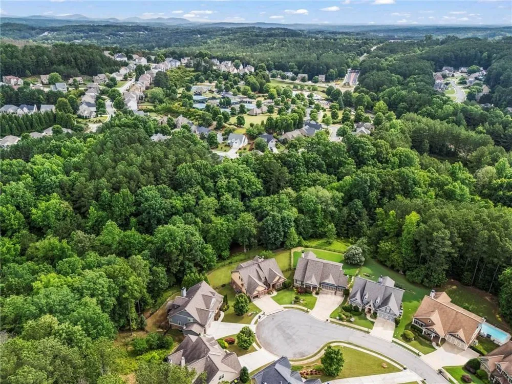 183 Lullwater Lane Dallas, GA 30132