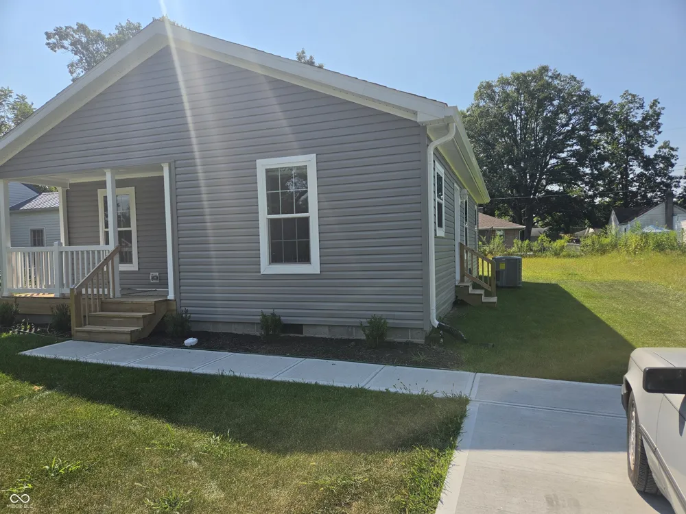 2219 Fowler Anderson, IN 46012