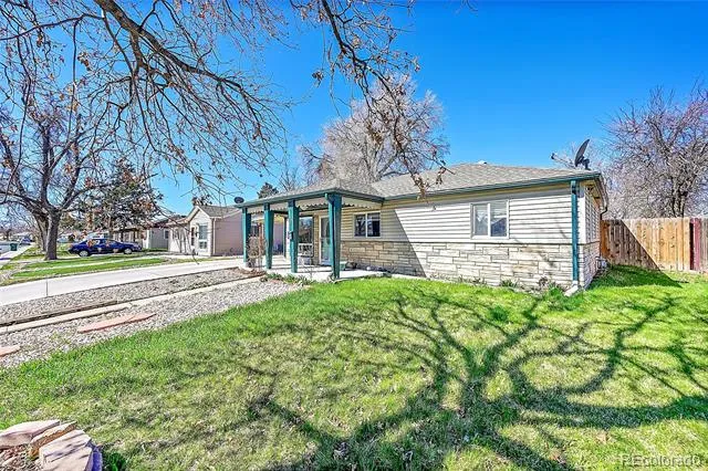 1281 Worchester Street Aurora, CO 80011