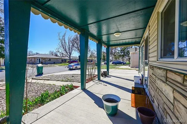 1281 Worchester Street Aurora, CO 80011