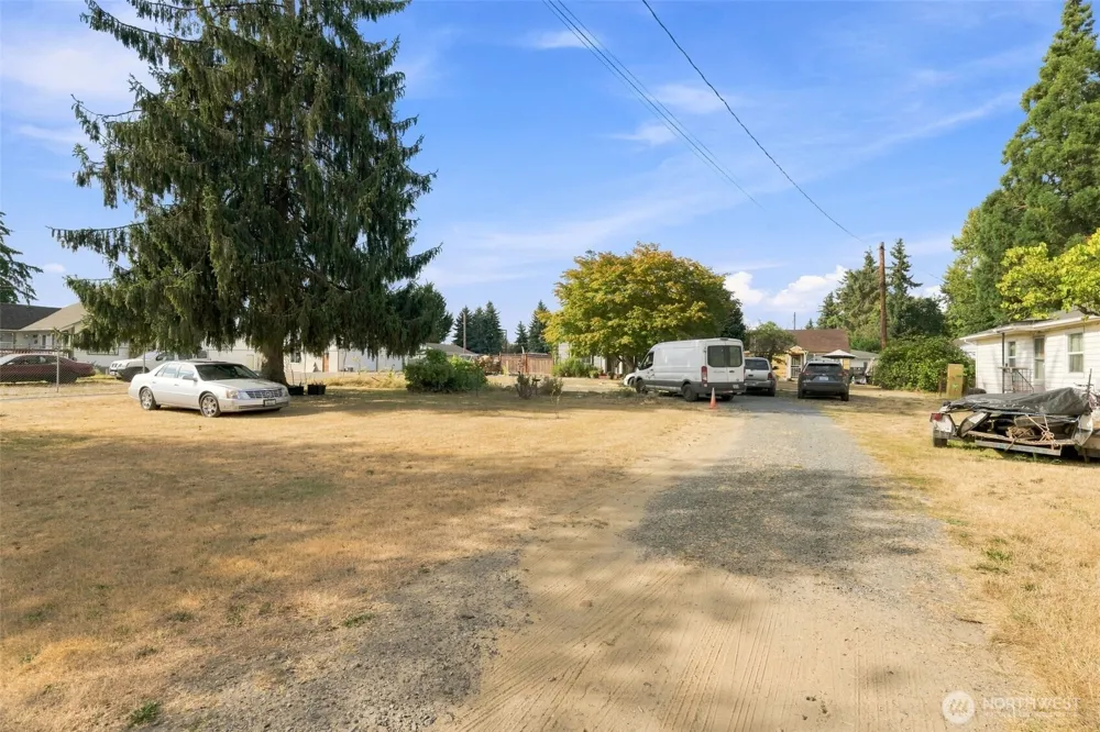4727 61st Street NE Marysville, WA 98027