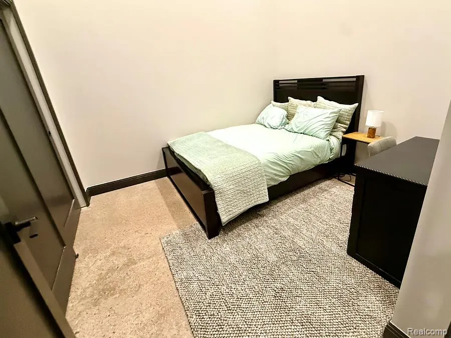 603 E Milwaukee Street #105 Detroit City, MI 48202