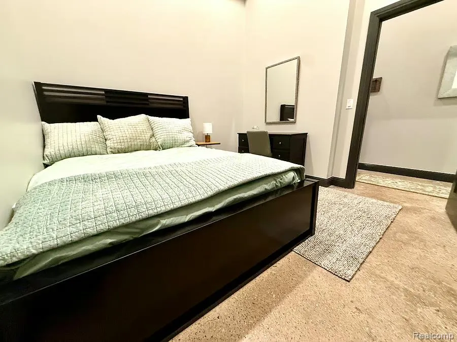 603 E Milwaukee Street #105 Detroit City, MI 48202