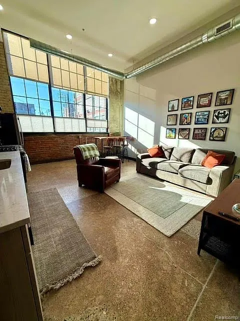 603 E Milwaukee Street #105 Detroit City, MI 48202