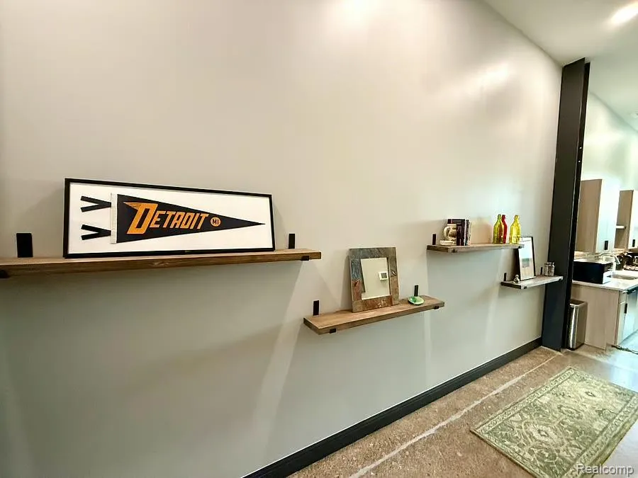 603 E Milwaukee Street #105 Detroit City, MI 48202