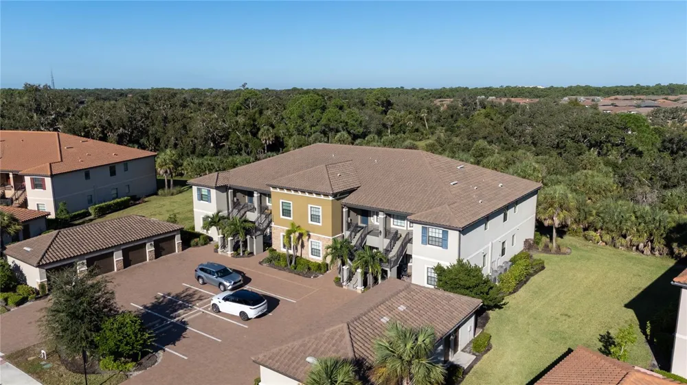 12405 OSORIO COURT #101 Sarasota, FL 34238