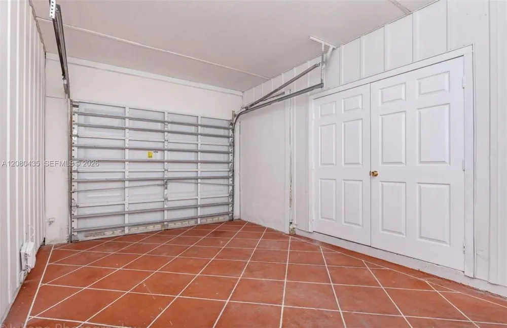 7912 NW 73rd Ave Tamarac, FL 33321