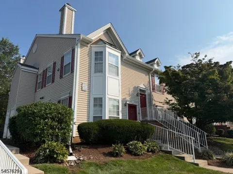 30 Columbus Dr