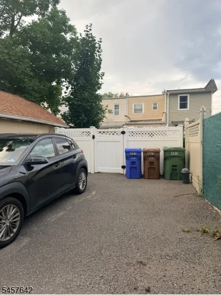 403 N Stiles St Linden City, NJ 07036