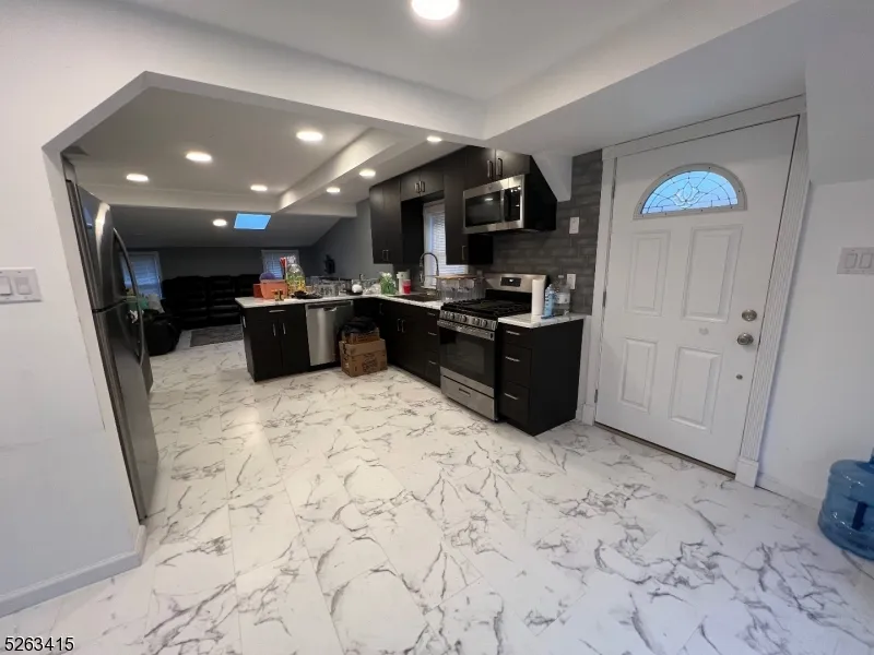 94 Garside Ave Wayne, NJ 07470