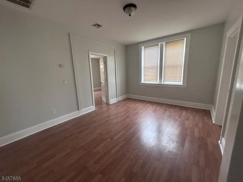 150 Stuyvesant Ave #2L Unit 2L Newark City, NJ 07106