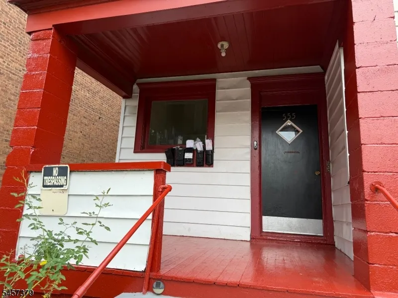 555 Broadway Newark City, NJ 07104