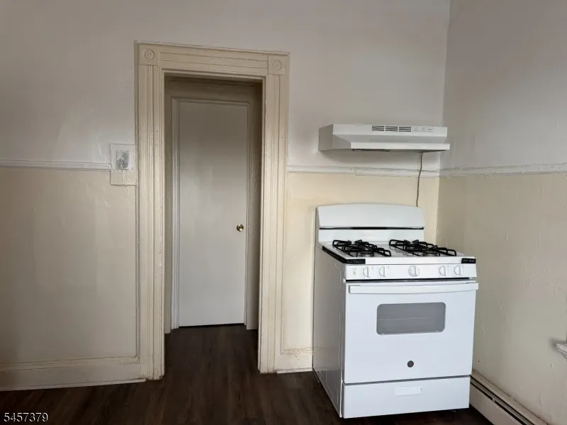 555 Broadway Newark City, NJ 07104