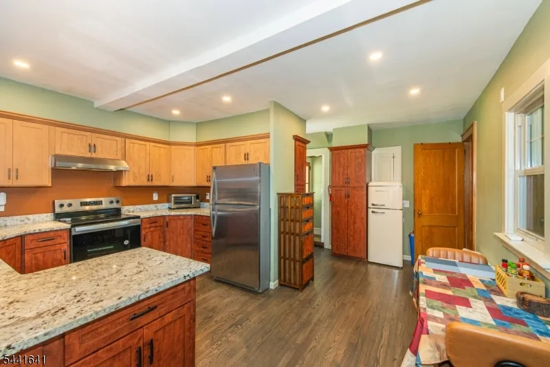 169 Shongum Rd Denville, NJ 07834