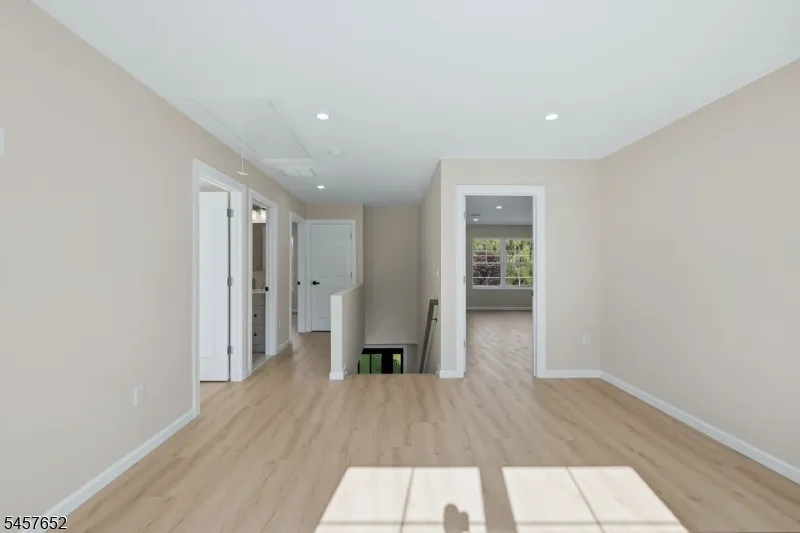 10 Delar Pkwy #A Unit A Franklin, NJ 08823