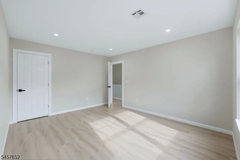 10 Delar Pkwy #A Unit A Franklin, NJ 08823