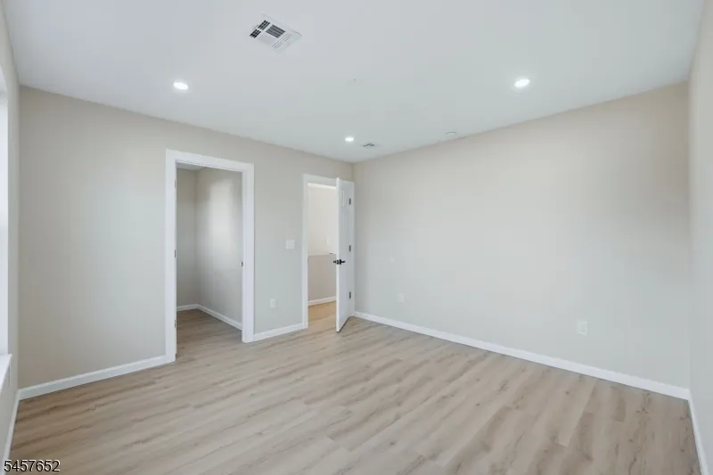 10 Delar Pkwy #A Unit A Franklin, NJ 08823