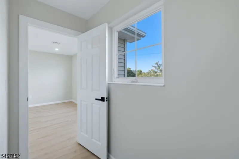 10 Delar Pkwy #A Unit A Franklin, NJ 08823