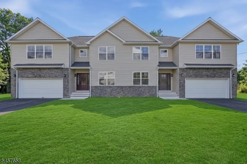 10 Delar Pkwy #B Unit B Franklin, NJ 08823