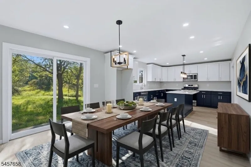 10 Delar Pkwy #B Unit B Franklin, NJ 08823