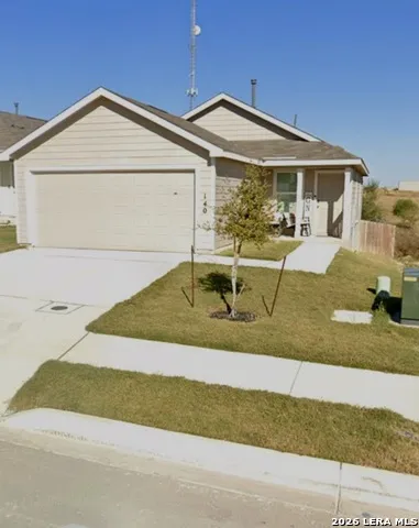140 Payton Marion, TX 78124